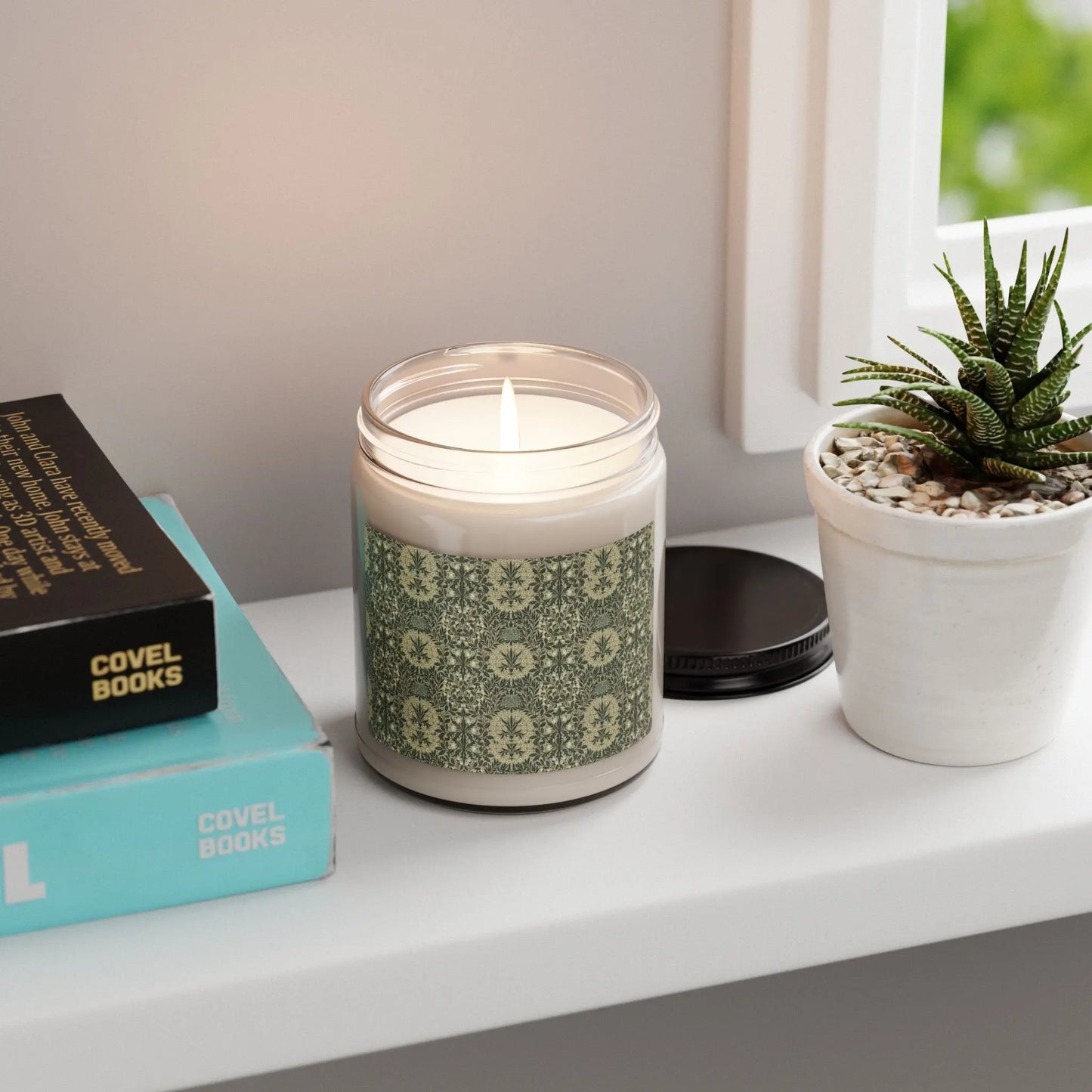 William Morris Daisy & Oak Scented Soy Candle, 9oz