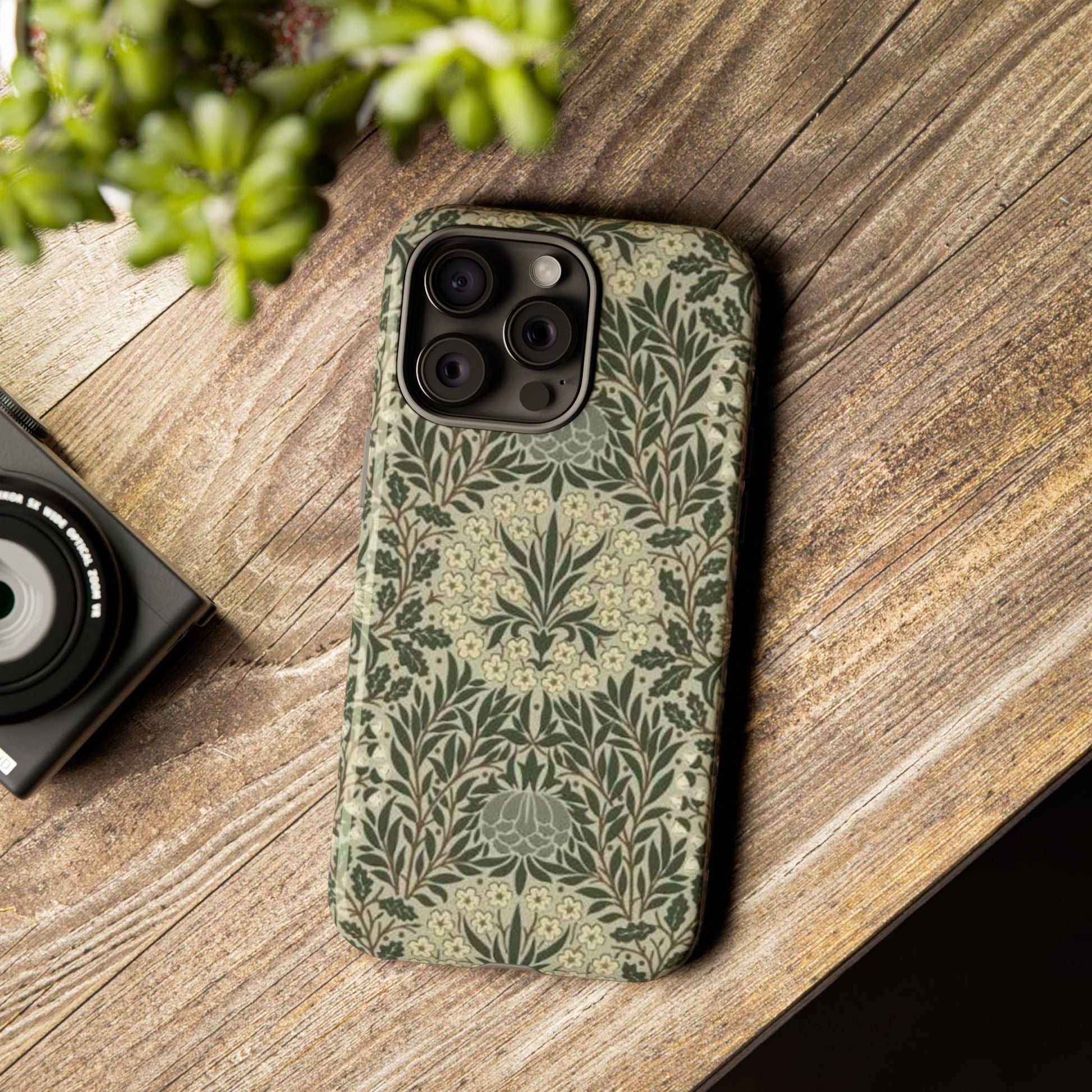 William Morris iPhone Tough Case - Daisy and Oak Dual Layer Floral Pattern